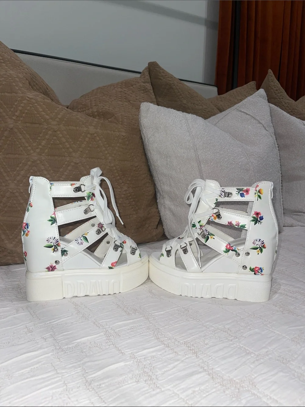 White Floral Lace-Up Platform Sandals